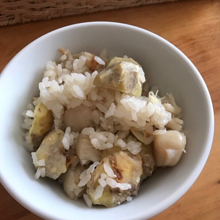 蒸しベビーホタテと栗の炊き込みご飯